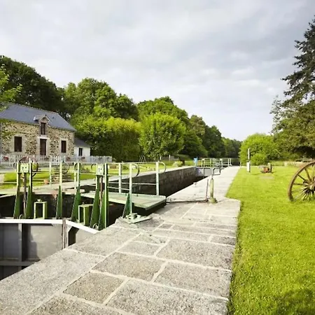 De La Gare - Les Conteneurs * Plessé