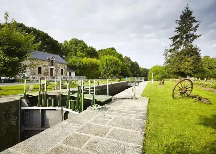 De La Gare - Les Conteneurs * Plessé